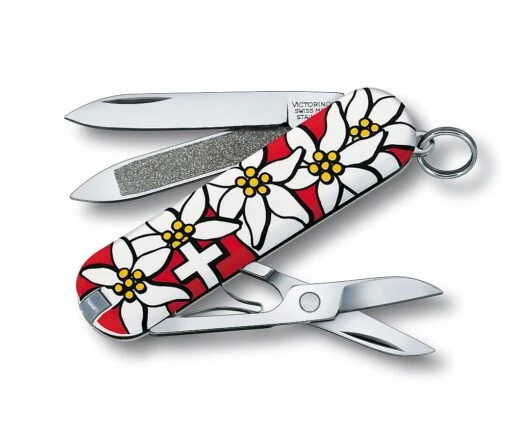 Victorinox Swiss Army Classic -Outlet Camping Store classic1