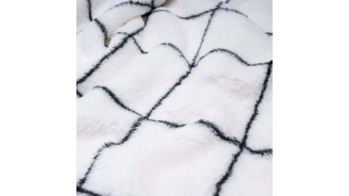 Rumpl Sherpa Fleece Blanket -Outlet Camping Store opplanet rumpl sherpa fleece blanket window pane white throw tsfp wpw t av 3